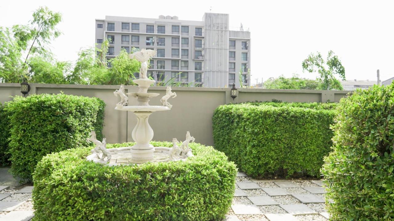 Roomquest Bangkok Sukhumvit 107 Samut Prakan Dış mekan fotoğraf