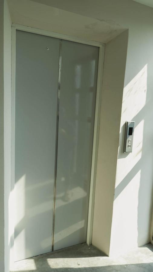 Roomquest Bangkok Sukhumvit 107 Samut Prakan Dış mekan fotoğraf