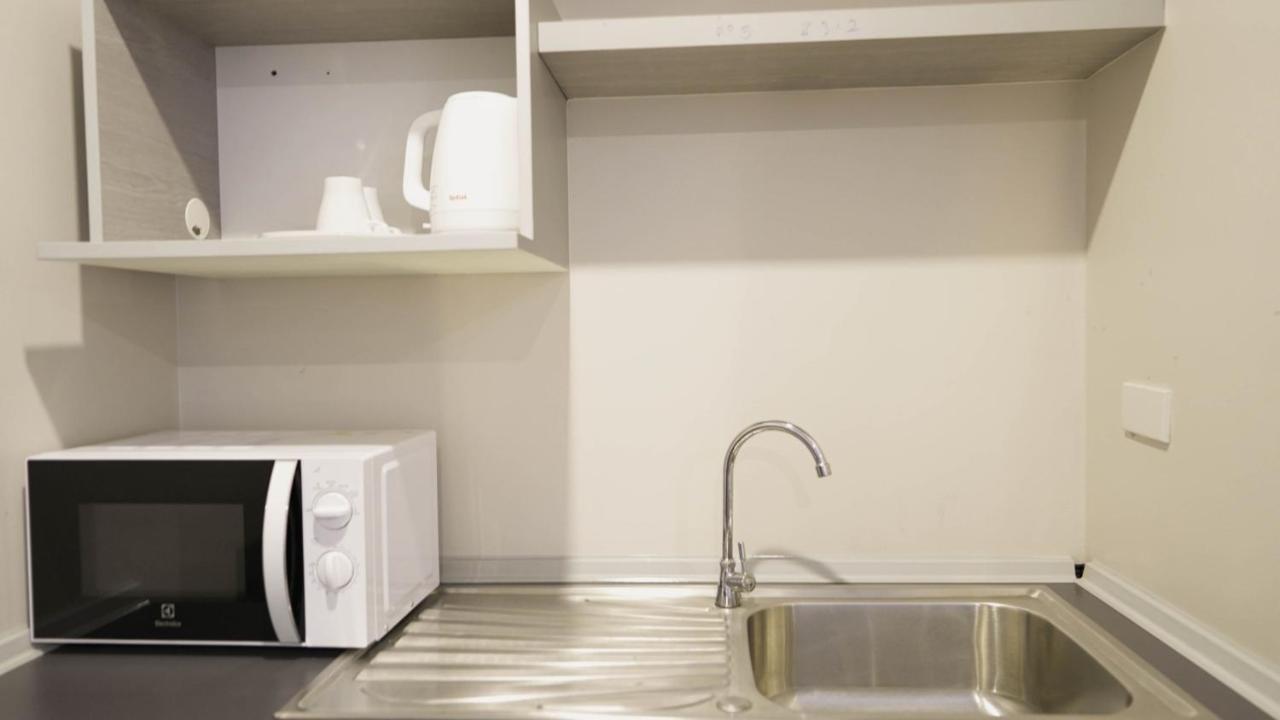 Roomquest Bangkok Sukhumvit 107 Samut Prakan Dış mekan fotoğraf