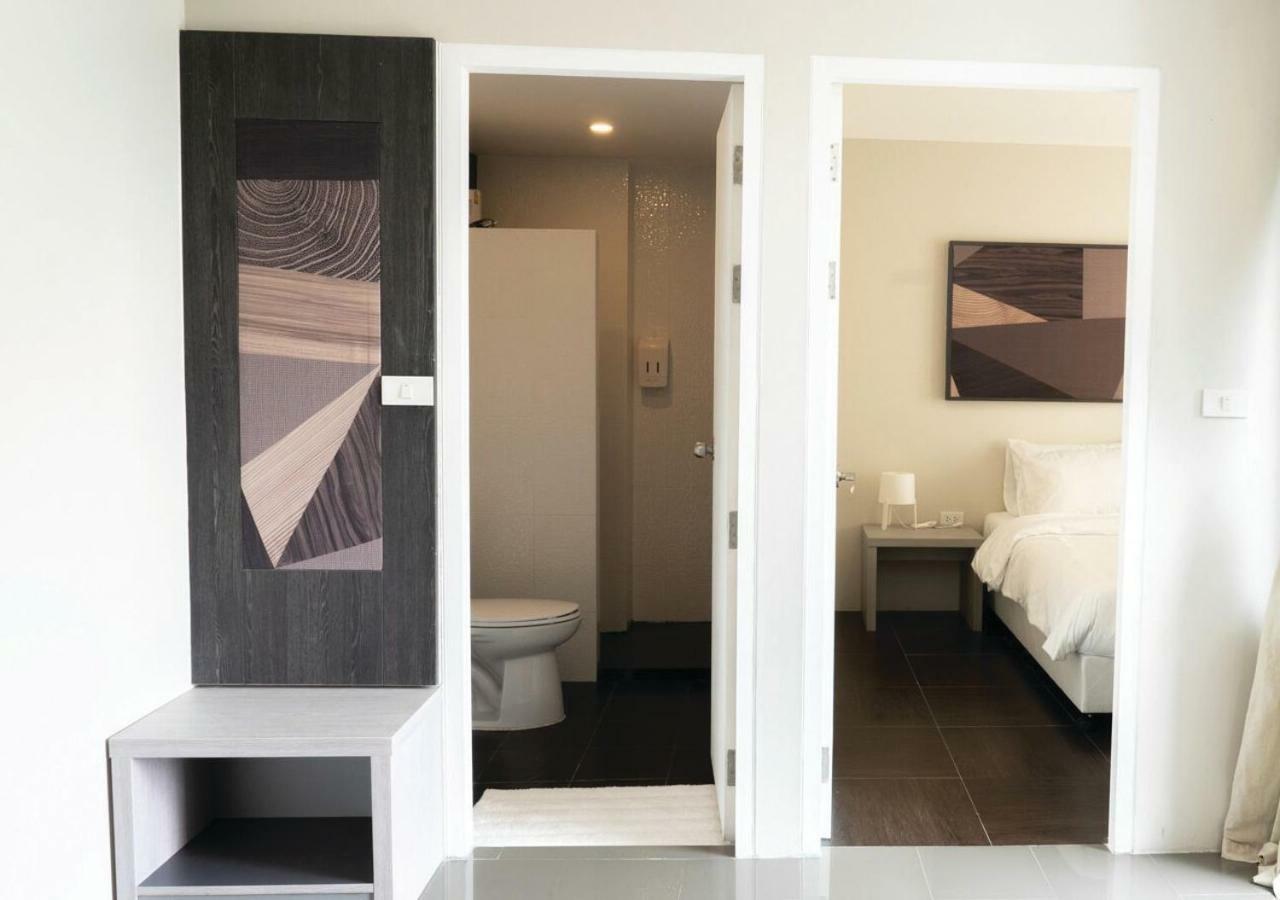 Roomquest Bangkok Sukhumvit 107 Samut Prakan Dış mekan fotoğraf