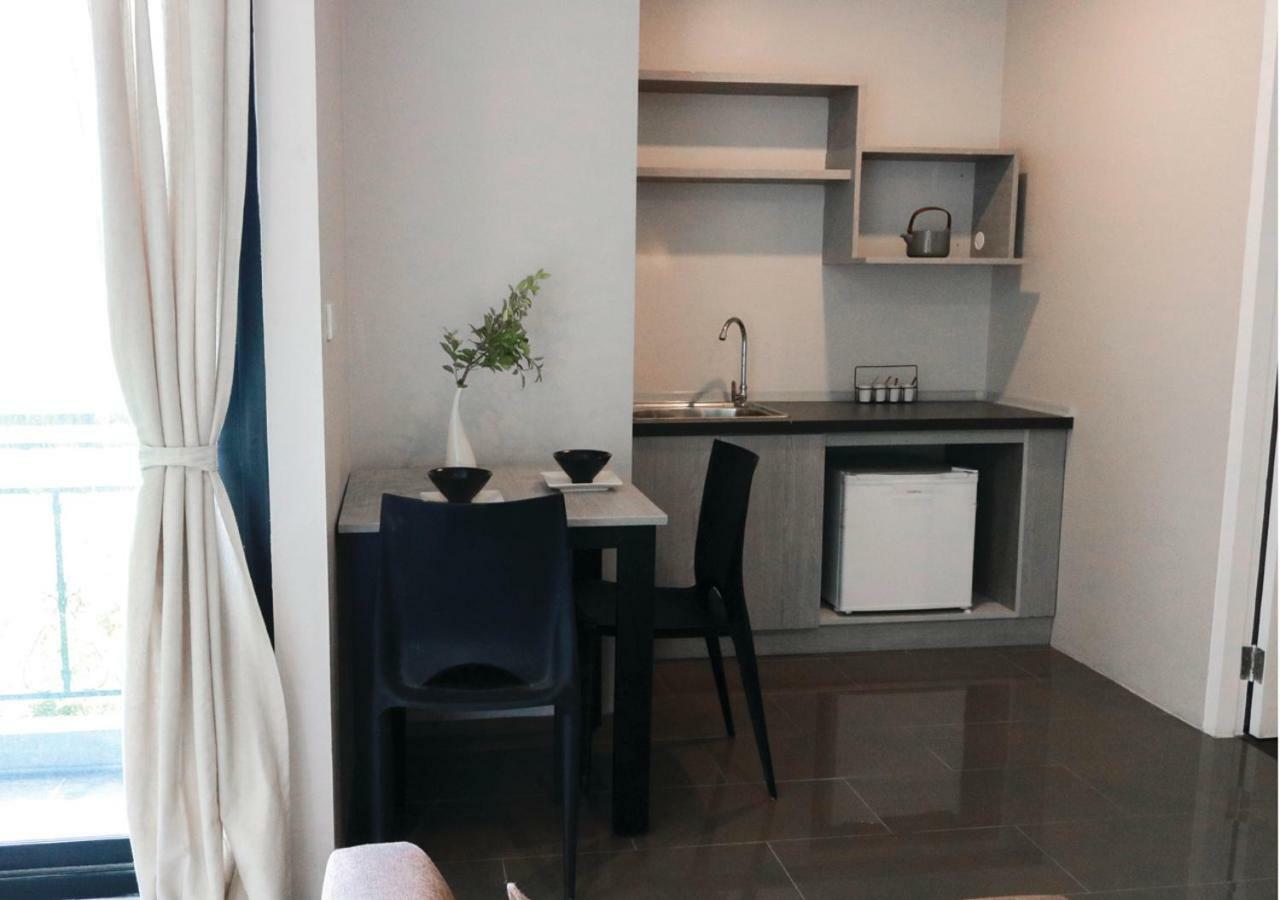 Roomquest Bangkok Sukhumvit 107 Samut Prakan Dış mekan fotoğraf