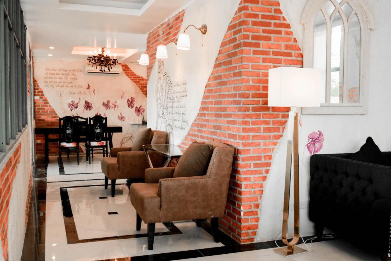 Roomquest Bangkok Sukhumvit 107 Samut Prakan Dış mekan fotoğraf