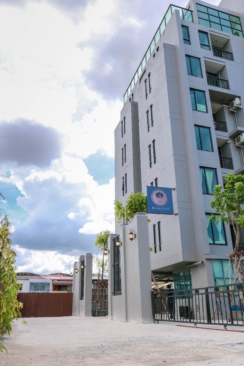 Roomquest Bangkok Sukhumvit 107 Samut Prakan Dış mekan fotoğraf