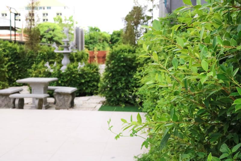 Roomquest Bangkok Sukhumvit 107 Samut Prakan Dış mekan fotoğraf