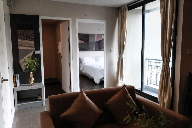 Roomquest Bangkok Sukhumvit 107 Samut Prakan Dış mekan fotoğraf