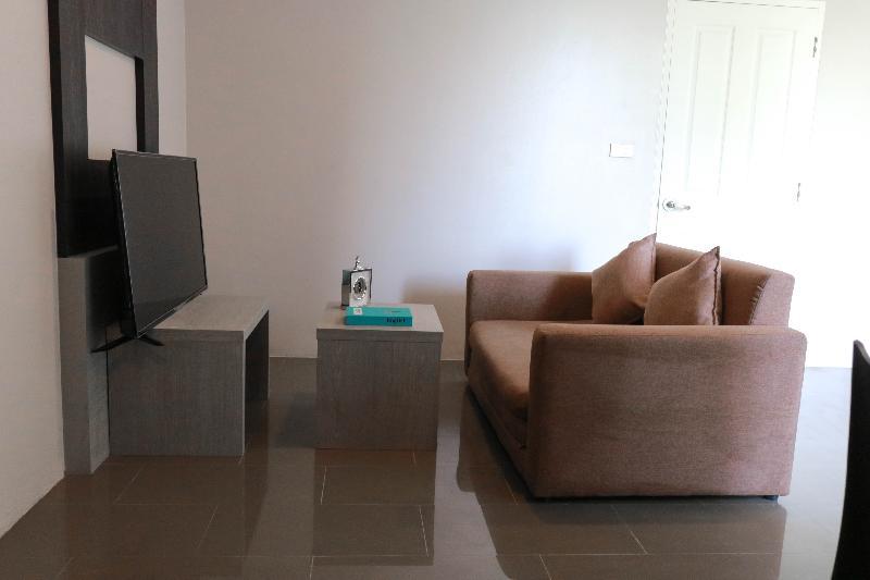 Roomquest Bangkok Sukhumvit 107 Samut Prakan Dış mekan fotoğraf